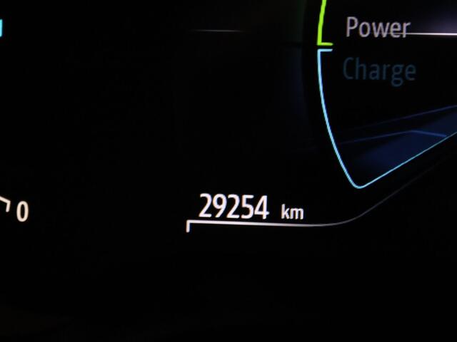 Renault CLIO E-Tech Hybrid Business Zen 140pk Airco | Cruise | Navi | Parkeersens. achter | Trekhaak