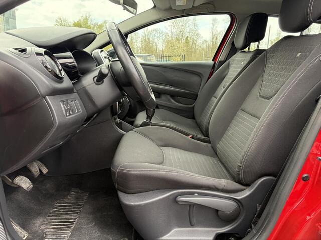 Renault CLIO 0.9 TCe Limited 1e Eigenaar,Trekhaak,Airco,Cruise,Lm velgen,Weinig Km,Nieuwe Apk bij Aflevering