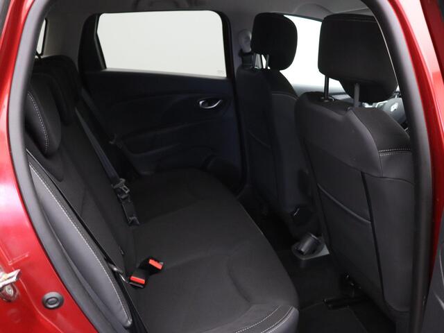 Renault CLIO Estate 0.9 TCe Limited | Lichtmetalen velgen | Airco | Cruise Control | 1e Eigenaar! | ABD Onderhouden! |