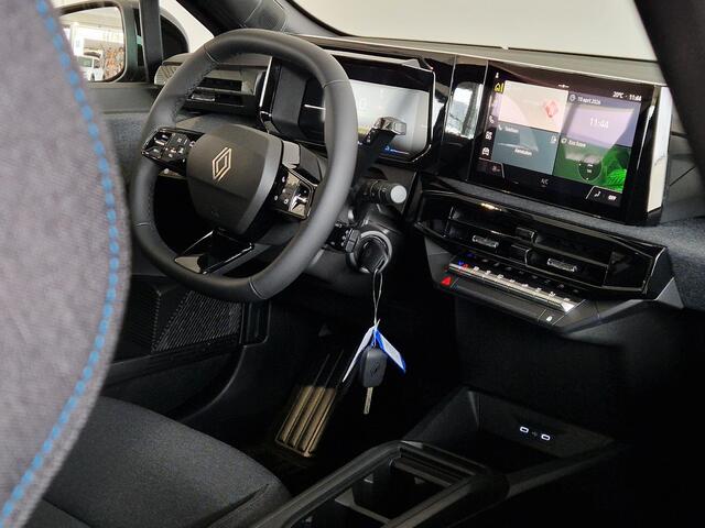 Renault CLIO 1.8 Hybrid 160 evolution VOORRAAD l ALL-SEASON BANDEN