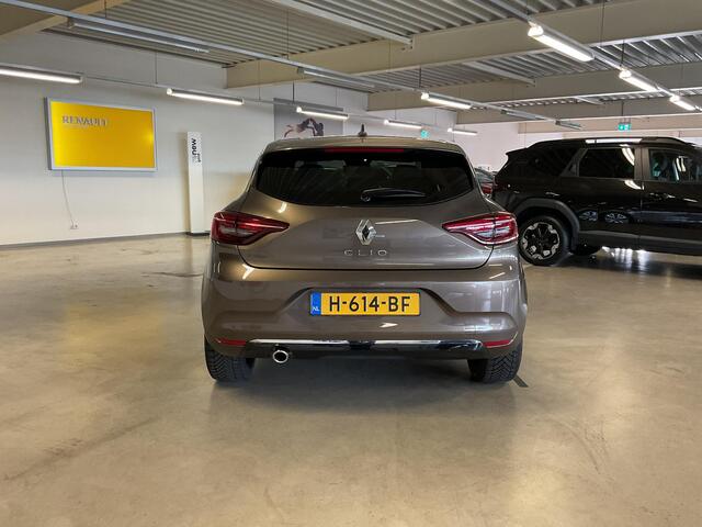 Renault CLIO 1.3 TCe Initiale Paris APPLE CARPLAY ANDROID AUTO / LEDEREN BEKLEDING CLIMATE CONTROLE / CRUISE CONTROLE / NAVIGATIE.