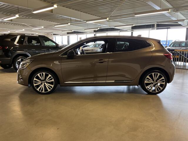 Renault CLIO 1.3 TCe Initiale Paris APPLE CARPLAY ANDROID AUTO / LEDEREN BEKLEDING CLIMATE CONTROLE / CRUISE CONTROLE / NAVIGATIE.