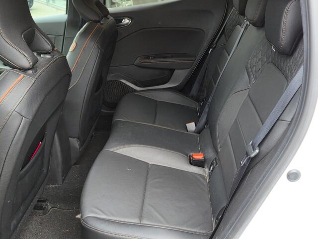 Renault CLIO 1.6 E-Tech Hybrid 140 Initiale Paris | Nieuw binnen | Stoel+stuur verwarming | 360 Camera | Leder |