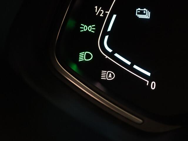 Renault CLIO E-Tech Hybrid 140pk Initiale Paris 360° Camera | Cruise | Navi | Parkeersens. v+a | Bose