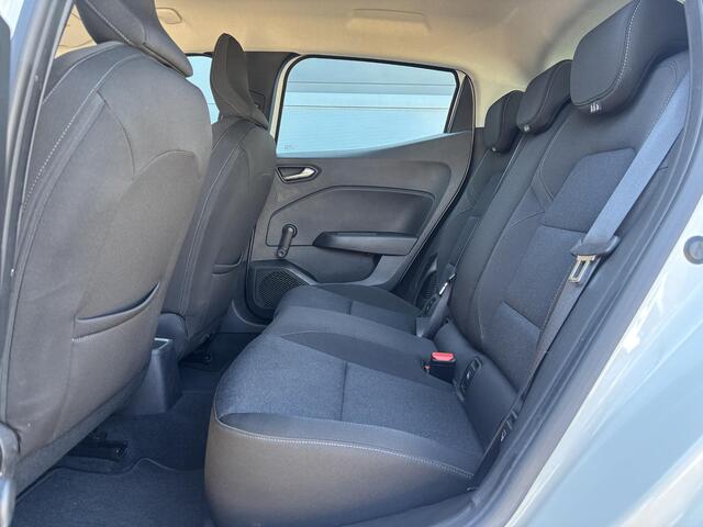 Renault CLIO 1.6 E-Tech Hybrid 140 Zen / Automaat / Apple Carplay/Android Auto / Parkeersensoren Achter / Led / DAB / Lane Assist /