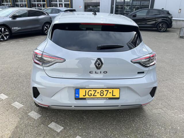 Renault CLIO 1.6 E-Tech Full Hybrid 145 esprit Alpine / Pack Premium Bose / Apple carplay / Android auto
