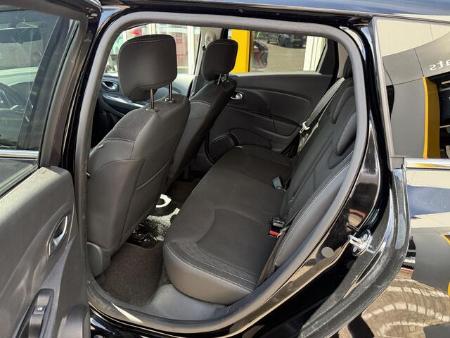 Renault CLIO Estate 0.9 TCe Limited | NAP | Navigatie | DAB | Parkeersensoren | Cruise Control | Airco | Key-less |