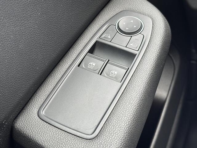 Renault CLIO 1.6 E-Tech Hybrid 140 Zen / Automaat / Apple Carplay/Android Auto / Parkeersensoren Achter / Led / DAB / Lane Assist /