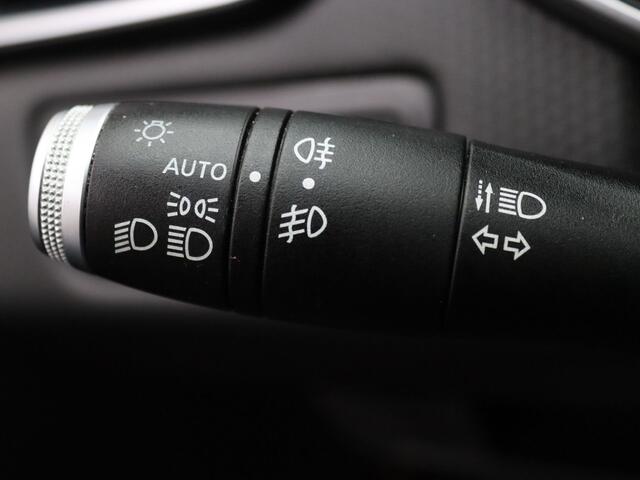 Renault CLIO 1.0 TCe Intens Camera | Cruise | Parkeersensoren voor en achter