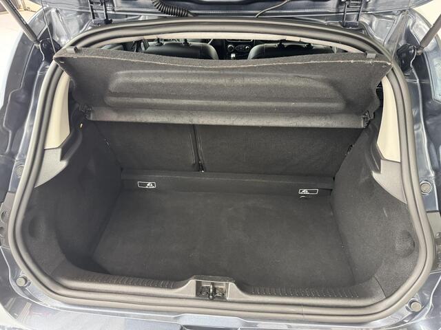 Renault CLIO 0.9 TCe Intens | Navigatie | Achteruitrijcamera | Climate Control | DAB+ |