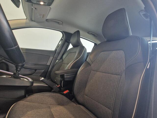 Renault CLIO 1.0 TCe Intens | TREKHAAK | DEALER ONDERHOUDEN | GROOT SCHERM| DODEHOEK DETECTIE | COMPLETE AUTO! |