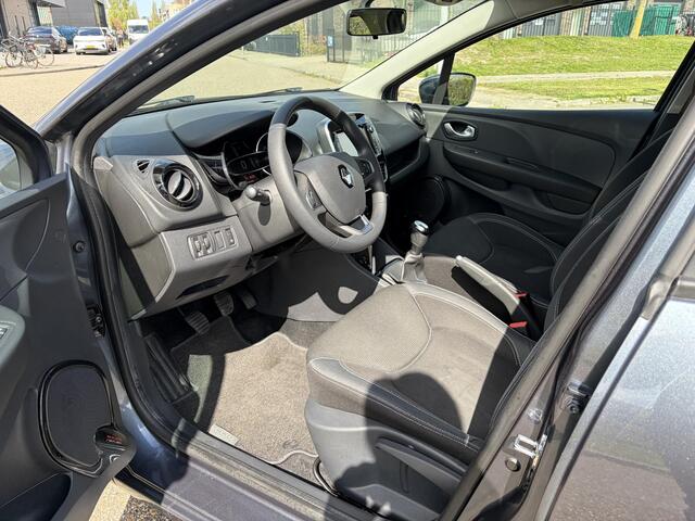 Renault CLIO Estate 0.9 TCe Zen TREKHAAK / AIRCO / NAVIGATIE / CRUISE CONTROLE.