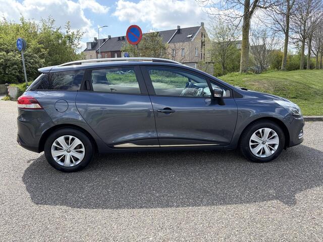 Renault CLIO Estate 0.9 TCe Zen TREKHAAK / AIRCO / NAVIGATIE / CRUISE CONTROLE.