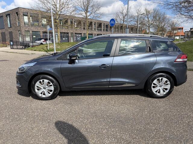 Renault CLIO Estate 0.9 TCe Zen TREKHAAK / AIRCO / NAVIGATIE / CRUISE CONTROLE.