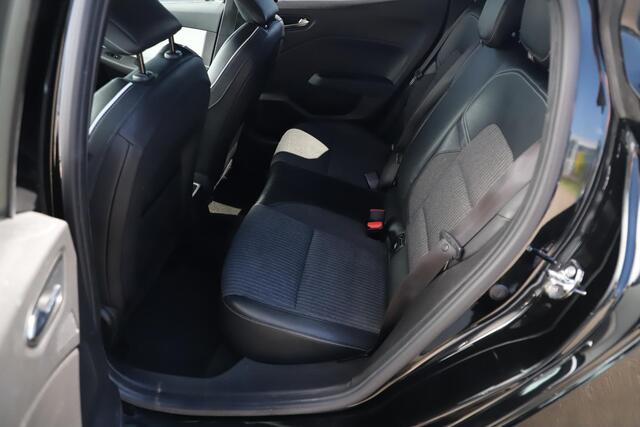 Renault CLIO 1.0 TCe Intens Groot Navigatie 16 inch LMV Half Leder Sfeerverlichting Navigatie Achteruitrijcamera Carplay Clima Cruise Control