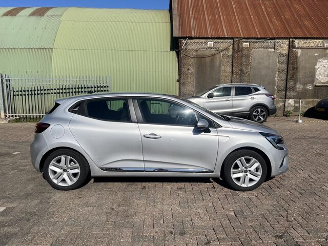 Renault CLIO 1.6 ET H 140 CARPLAY NWE APK Intens