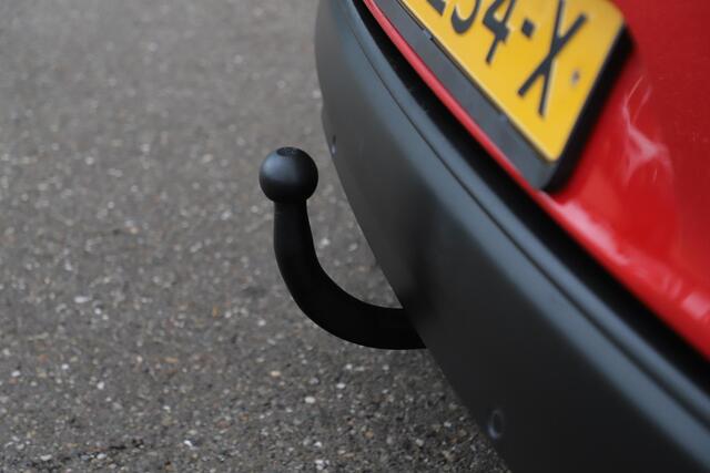 Renault CLIO Estate 0.9 TCe Zen Trekhaak Navigatie Airco Bluetooth Cruise Control Parkeersensor