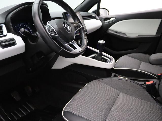 Renault CLIO TCe Techno 90pk Camera | Cruise | Parkeersens. achter | Stoel-/stuurverw. | Trekhaak