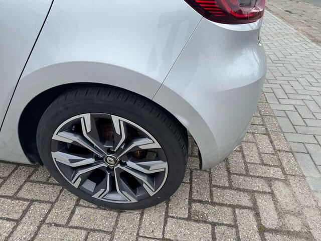 Renault CLIO 1.0 TCe Intens 100pk | Navigatie | Pack Style | Trekhaak Afneembaar
