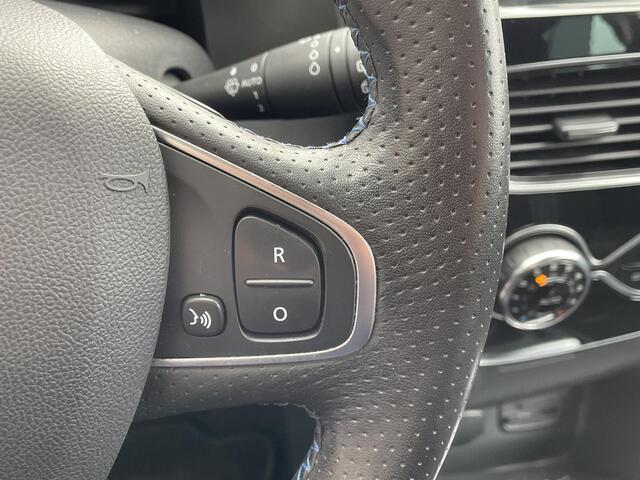 Renault CLIO 1.2 TCe Intens GT | afn. trekhaak | 17" lichtmetalen velgen | Licht- en regensensor | Stoelverwarming | All Season banden |