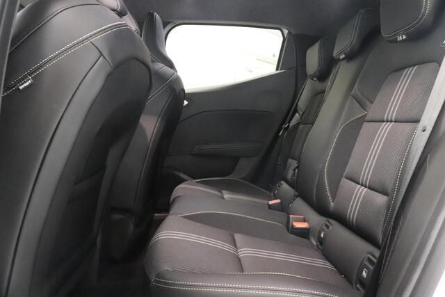 Renault CLIO 1.6 E-Tech Hybrid 145 E-Tech Engineered | BOSE audio | Camera | Stoelverwarming | 9,3" Navigatie | LED Koplampen |