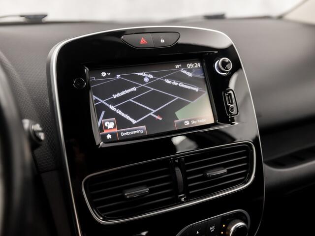 Renault CLIO Estate 0.9 TCe Intens (NAVIGATIE, CLIMATE, LEDER, TREKHAAK, SPORTSTOELEN, PARKEERSENSOREN, CRUISE, NIEUWSTAAT)