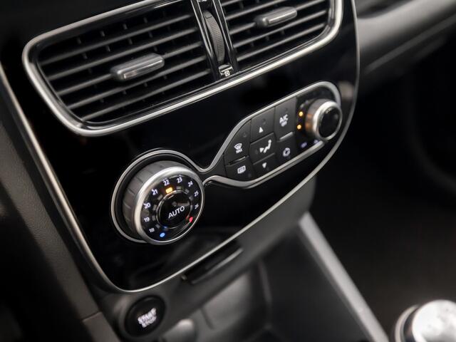 Renault CLIO Estate 0.9 TCe Intens (NAVIGATIE, CLIMATE, LEDER, TREKHAAK, SPORTSTOELEN, PARKEERSENSOREN, CRUISE, NIEUWSTAAT)
