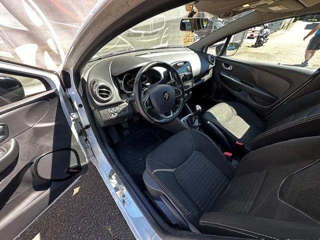 Renault CLIO 1.2 16 v Limited Airco,LED,Cruisecontrol,Bleutooth,Garantie