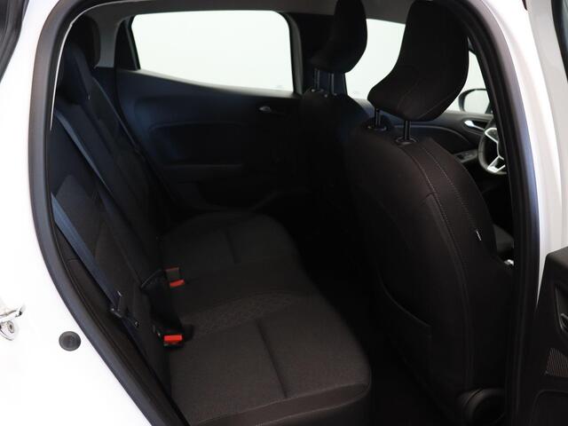 Renault CLIO 100pk TCe Zen | Dealer onderhouden | Airco | Navigatie | Parkeersensoren achter | Apple Carplay/Android Auto | LED verlichting |