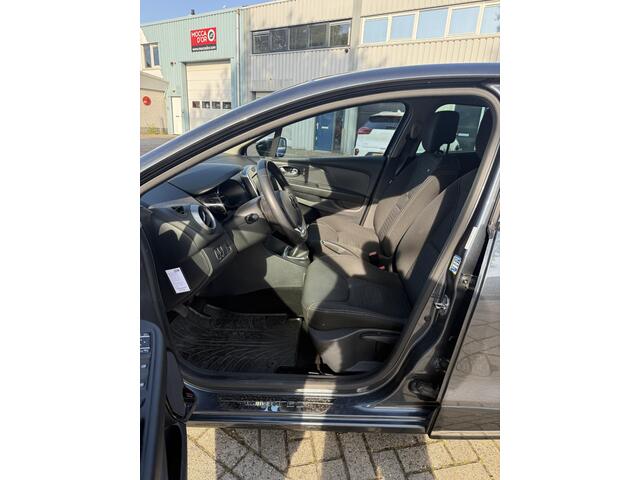 Renault CLIO 1.2 TCe Limited