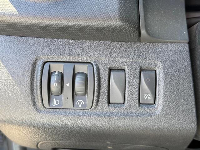 Renault CLIO Estate 0.9 TCe Intens | Navi | Carplay/Android | Parkeersensoren | Clima |