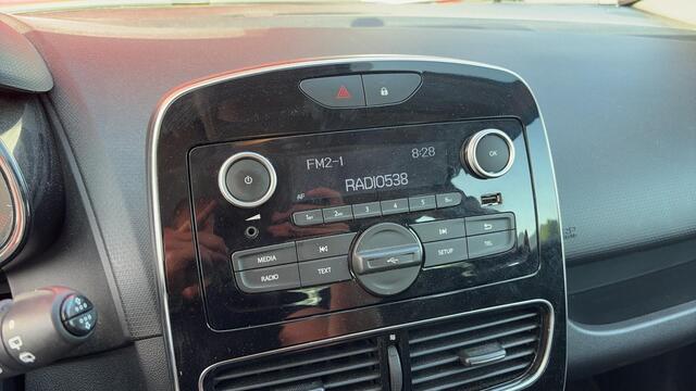 Renault CLIO 0.9 TCe Life DEALER OH / AIRCO / ELEK RAMEN / CRUISE / DAB+ / BLUETOOTH / NL-AUTO