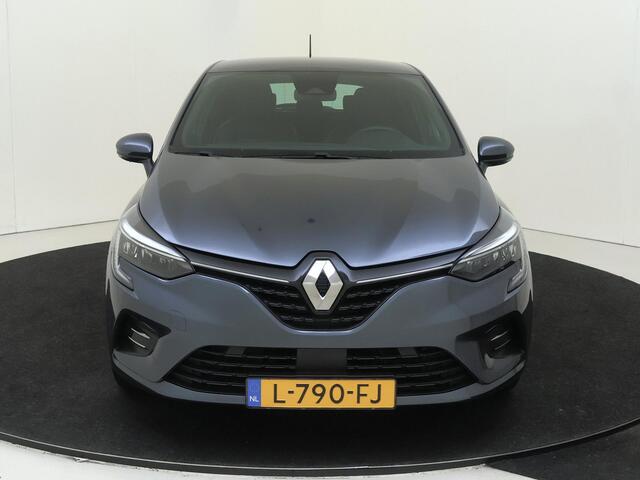 Renault CLIO 1.6 E-Tech Hybrid 140 Intens | Climate control | Half leder | LM velgen