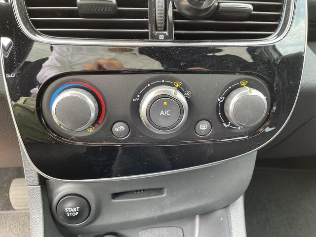 Renault CLIO Estate 0.9 TCe 90 Limited | Trekhaak | All season banden | Keyless | Navigatie | Airco | Cruise Control | Lichtmetalen velgen 16"