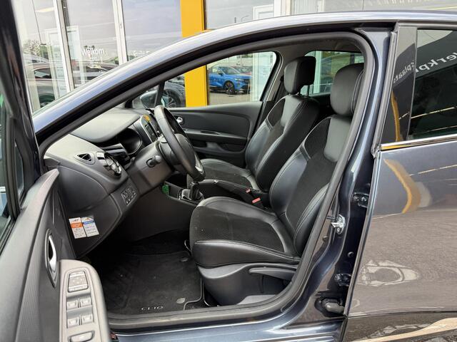 Renault CLIO 0.9 TCe Intens | NAP | 1e eigenaar | 100% dlr onderhouden | Navigatie | Achteruitrijcamera | DAB | LED | Climate Control |