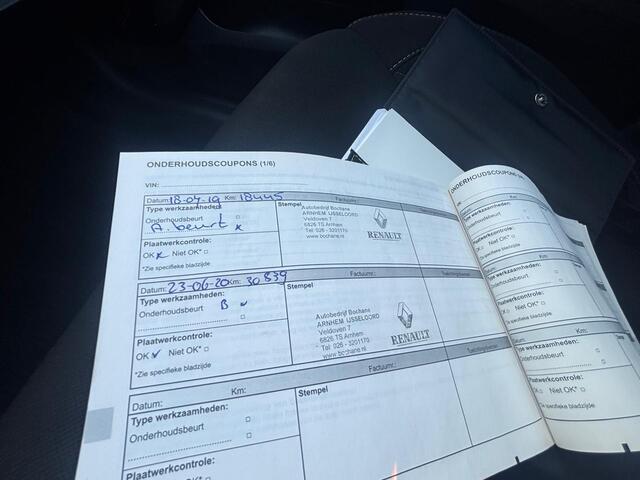 Renault CLIO 0.9 TCe Limited | NAP | Navigatie | DAB | Airco | Cruise Control | Parkeersensoren | Lichtmetaal |
