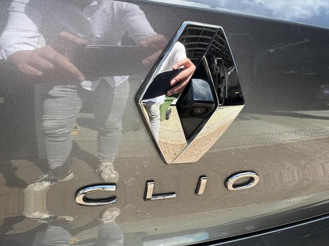 Renault CLIO 1.6 E-Tech Hybrid 145 Techno