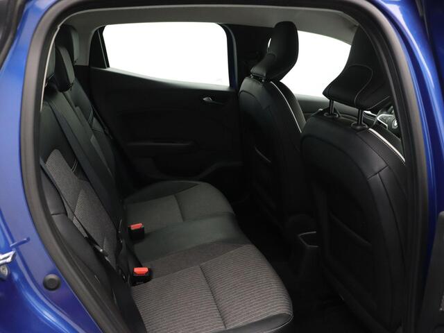 Renault CLIO TCe 90pk Intens | Climate control | 360 graden camera | Navigatie | Keyless Entry |