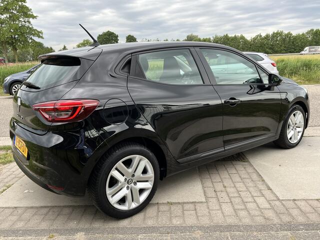 Renault CLIO 1.0 TCe / Apple Carplay - Android Auto / Parkeerhulp. Achter / Airco / Navigatie /