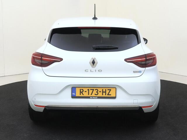 Renault CLIO 1.6 E-Tech Hybrid 140 Intens | airco automatisch | Apple Carplay/Android | cruise control | LED koplampen | lichtmetalen velgen 17" | navigatiesysteem full map |