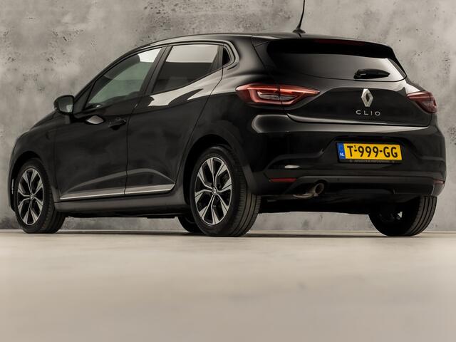 Renault CLIO 1.0 TCe 90 Evolution (APPLE CARPLAY, NAVIGATIE, GETINT GLAS, PARKEERSENSOREN, SPORTSTOELEN, LM VELGEN, CRUISE, NIEUWSTAAT)