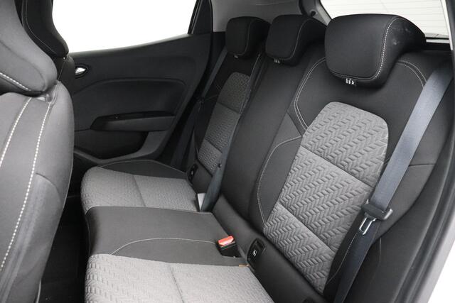 Renault CLIO 1.0 TCe 90 Evolution | Navigatie | 16"velgen | Parkeersensoren |