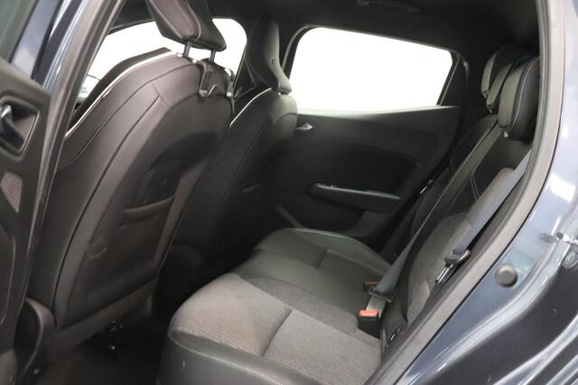 Renault CLIO 1.6 E-Tech Hybrid 140 Intens | Climate control | AppleCarplay AndroidAuto Navigatie | Parkeersensor | Key-Less | LED |