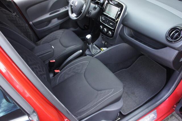 Renault CLIO 0.9 TCE LIMITED 1eEIG NAVI/PDC/CRUISE/NL-AUTO VOLLEDIG DEALER ONDERH.