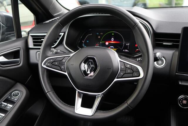 Renault CLIO 1.6 E-Tech Hybrid 140 Intens | Trekhaak | Climate Control | Carplay | Allseasons