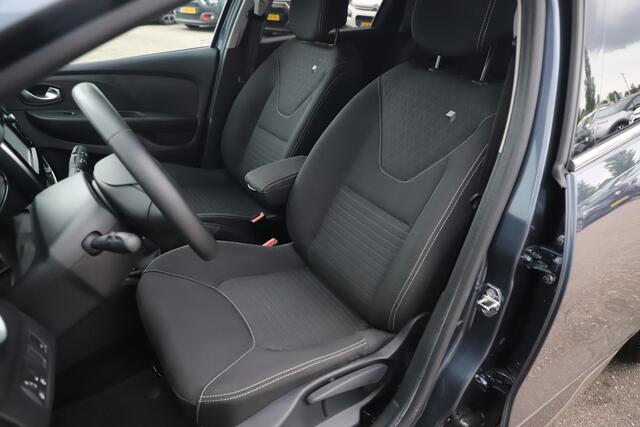 Renault CLIO Estate 0.9 TCe Limited Navigatie Airco Cruise Bluetooth Parkeersensor 16 inch LMV LED