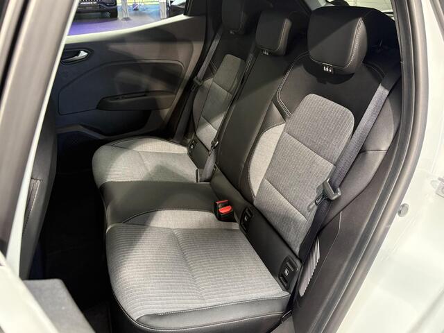 Renault CLIO 1.6 E-Tech Full Hybrid 145 techno | Navigatie | Camera | Climate control |
