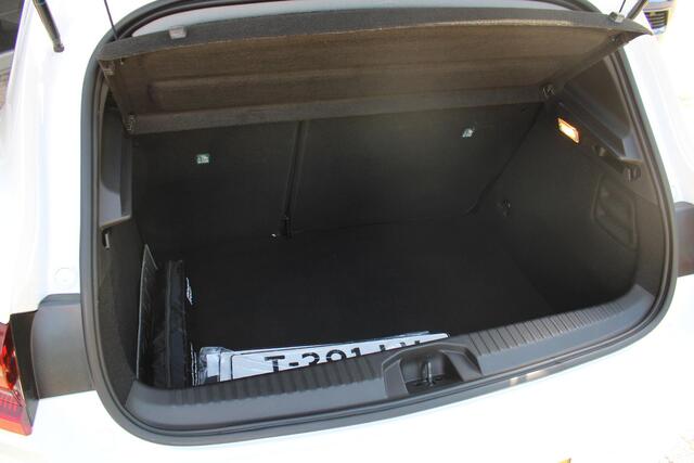 Renault CLIO 1.6 E-Tech Full Hybrid 145 evolution | Navigatie | Trekhaak |
