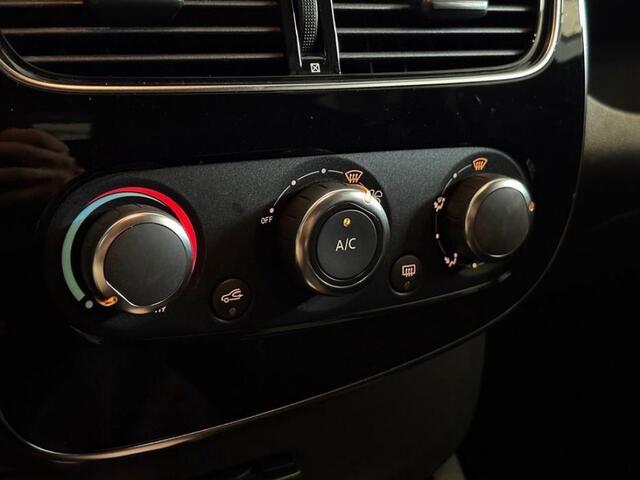 Renault CLIO Estate TCe Limited