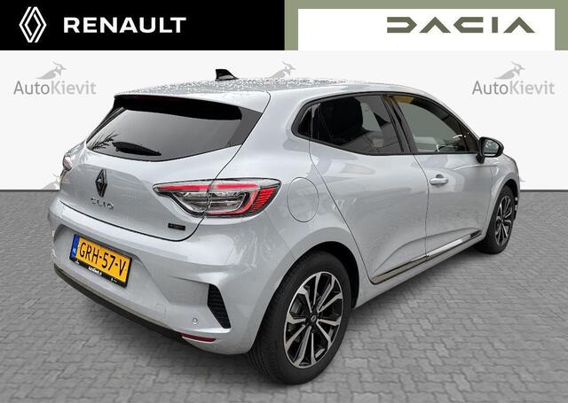 Renault CLIO 1.6 E-Tech Full Hybrid 145 techno - Demo